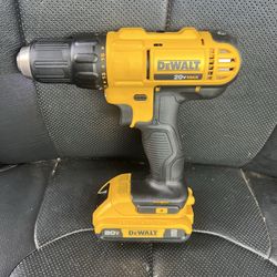 Dewalt 20v drill driver  with 2.0ah batt