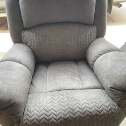 Sofá Reclinable $200