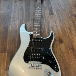 Fender American Deluxe Stratocaster Guitar 2013 