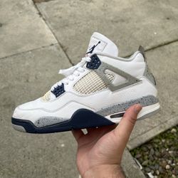 Jordan 4 Midnight Navy 