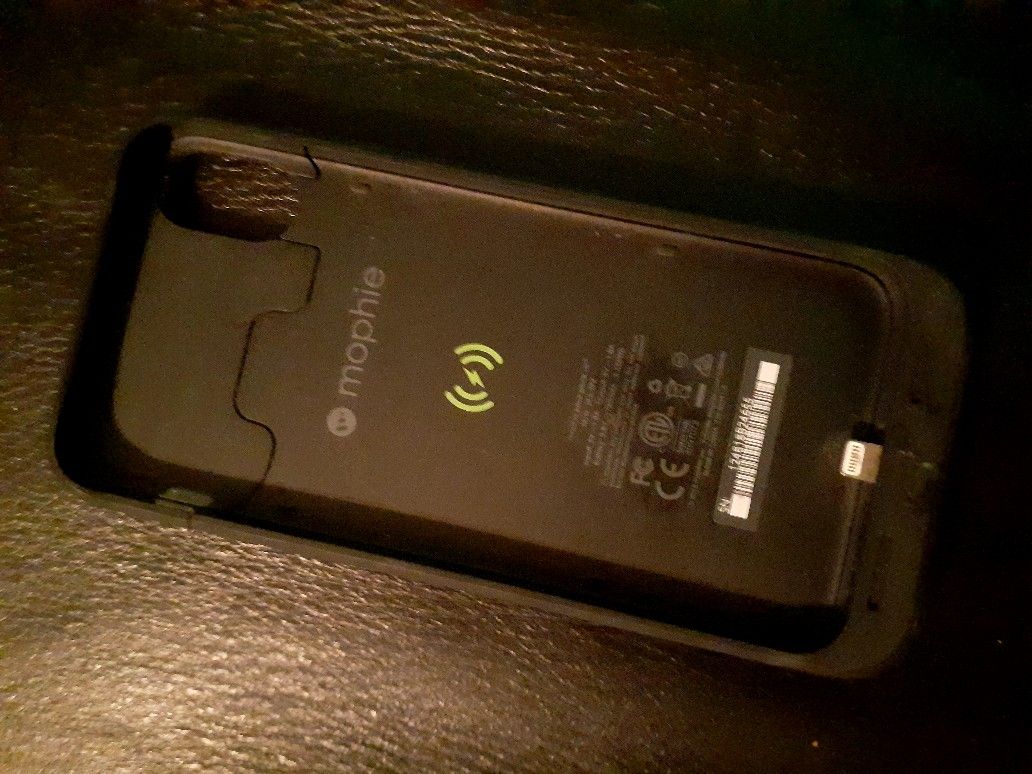 iPhone XR charging case