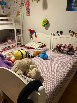 Twin bed