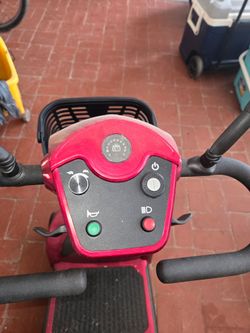 Mobility scooter