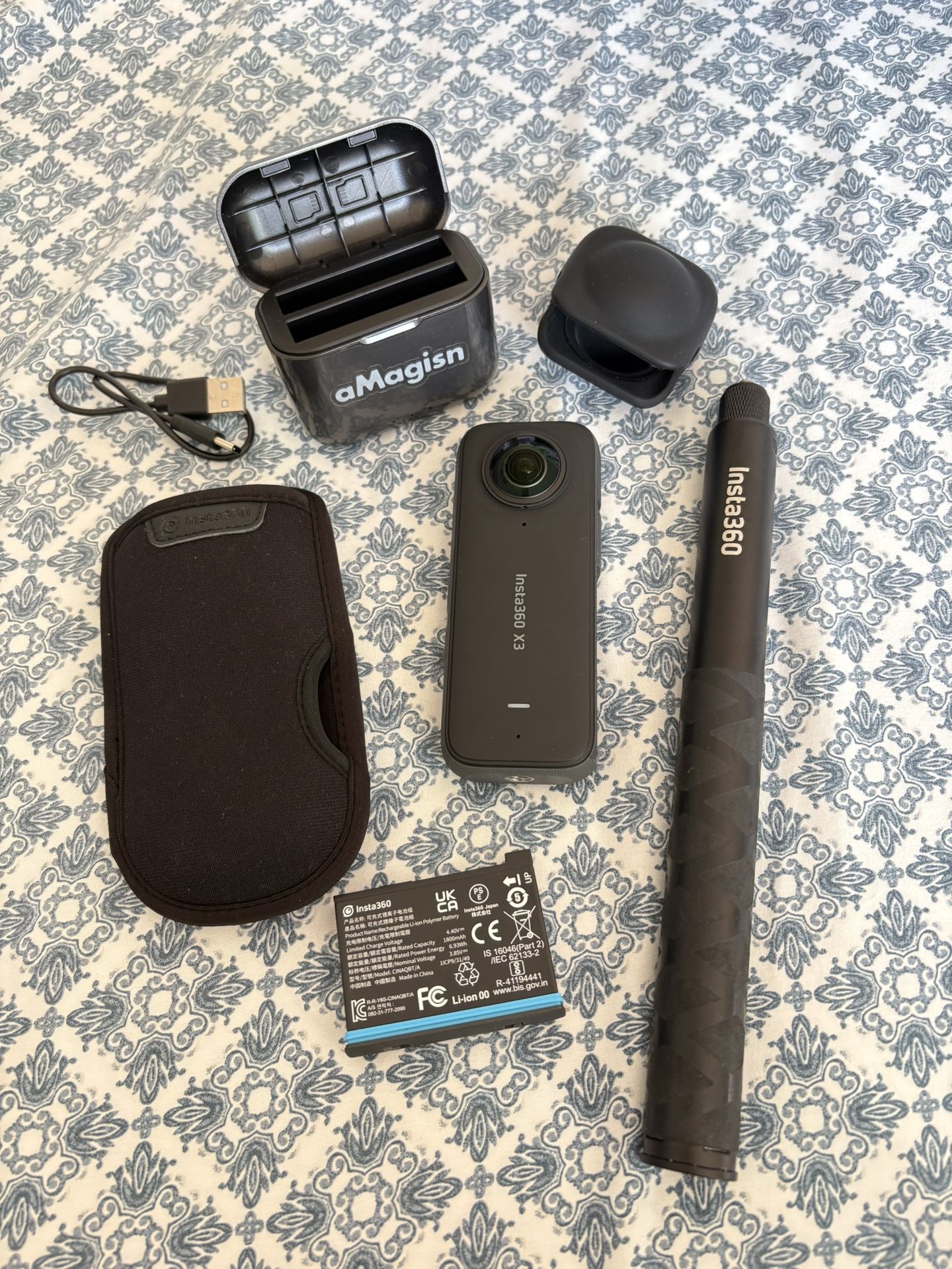 Insta360 X3 360° Action Camera Bundle – Excellent Condition + Accessories