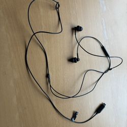 C Cable Headphones (Very Loud) Good Quality 
