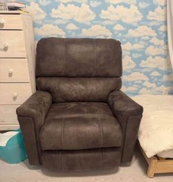 Recliner Chair 