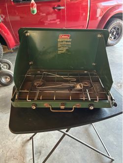 Nice Coleman propane, little stove