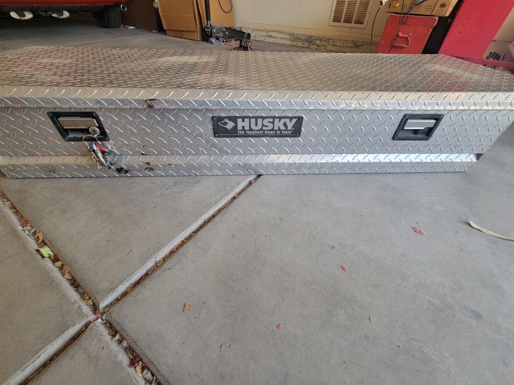 Husky Tool Box With Key