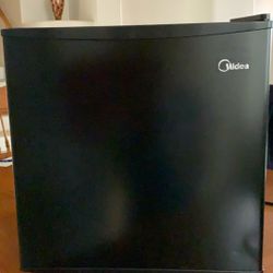 Mini Refrigerator 