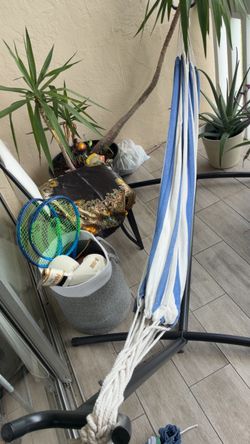 Heavy duty hammock with stand