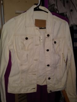 Guess jacket in cream color