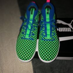 Pumas Size 12 Selling For 90$