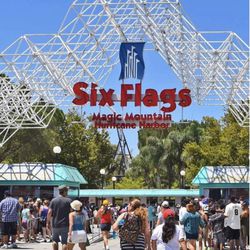 Six Flags Magic Mountain 