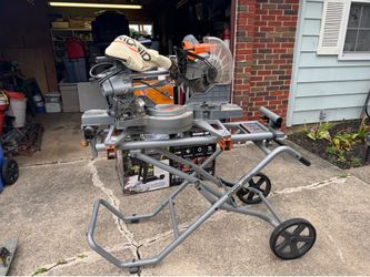 Rigid 12 inch compound miter saw and stand