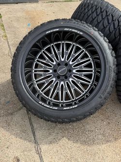 Recon Offroad Wheel with Landspider Wildtraxx R/T Tire