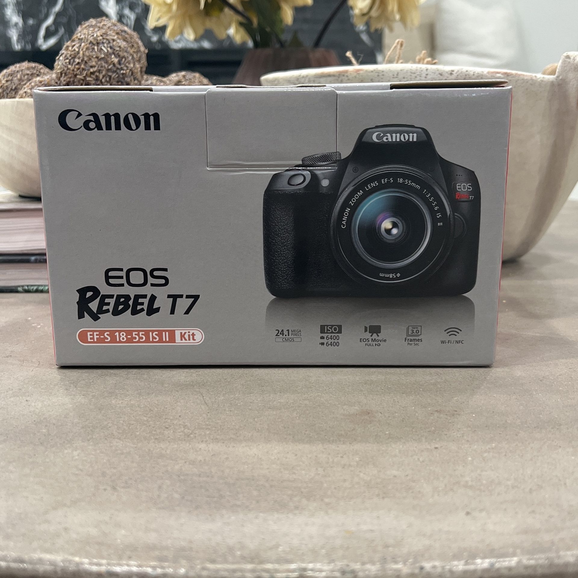 Canon EOS Rebel T7 Video Camera With 18 55mm Lens