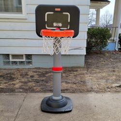 FISHER PRICE ADJUSTABLE BASKETBALL HOOP 