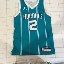 Youth Medium Lamelo Ball Jersey