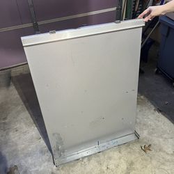 Easel 