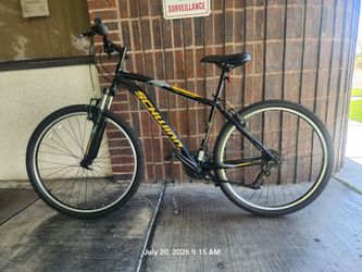 Schwinn High Timber Youth/Adult Mountains Bike