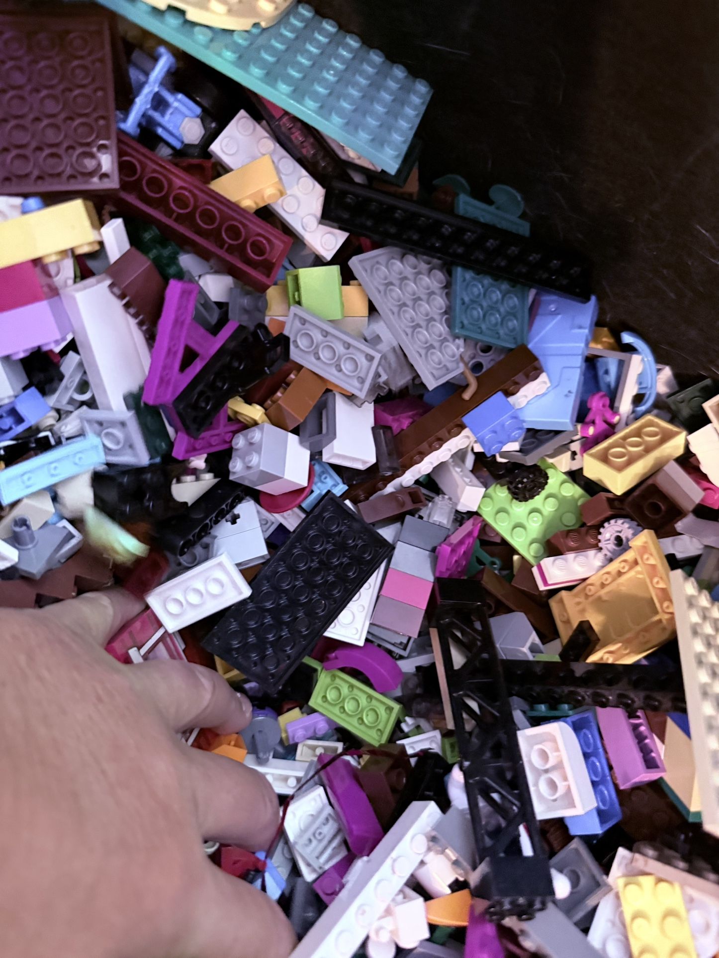HUGE LEGO Lot Bin.