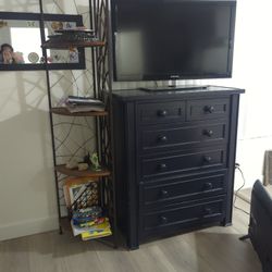 Dresser/Storage /T.V/ Corner Shelf