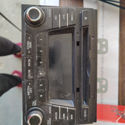 2012 Kia Optima Stereo