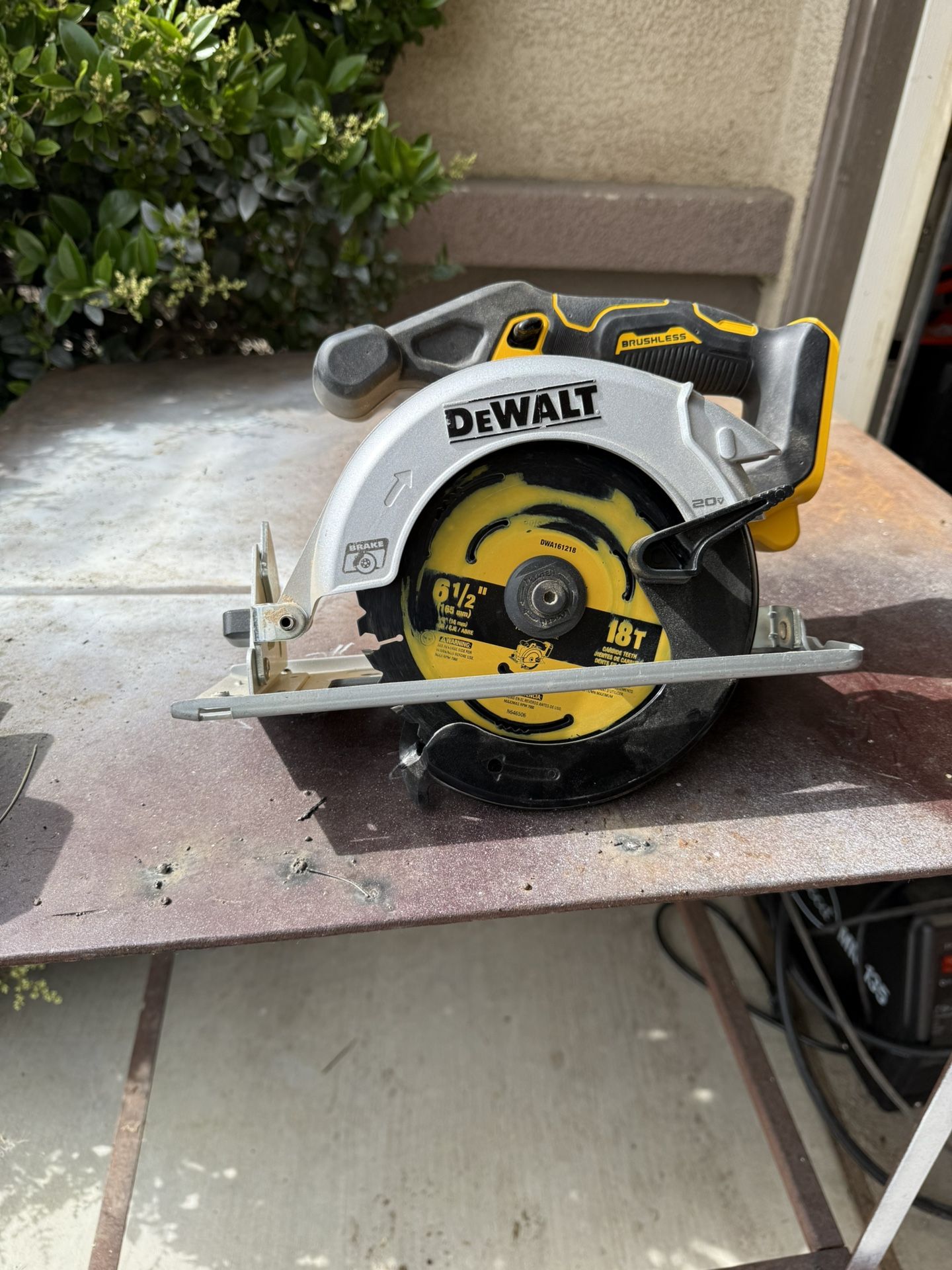 20V Max Cordless Brushless Side Winder Style Circular Saw