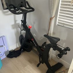 Peloton Bike
