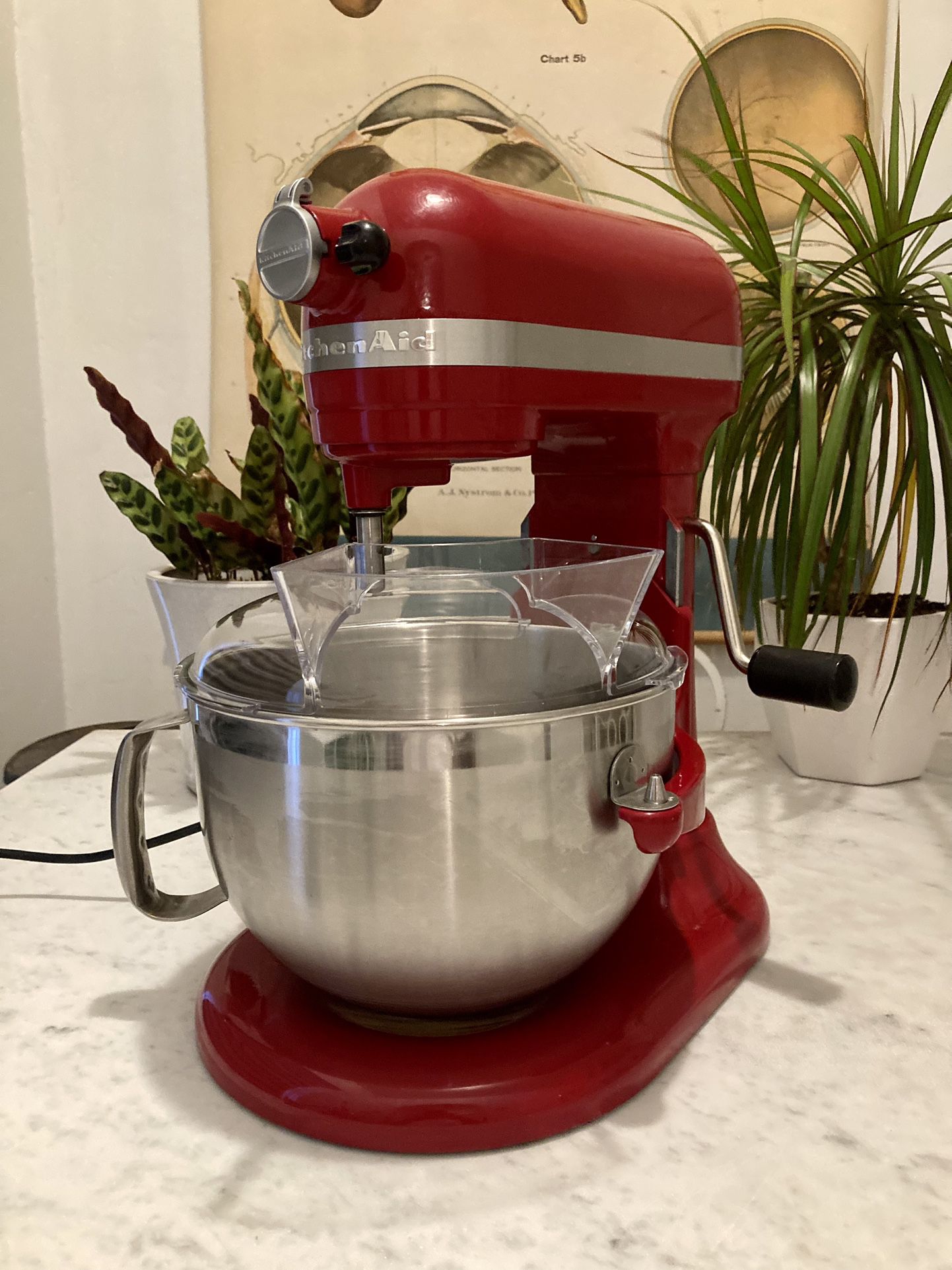 Kitchenaid Professional 600 Series 6 Quart Bowl-lift Stand Mixer for Sale  in Seattle, WA - OfferUp
