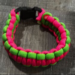 New Handmade Small Paracord Survival Bracelet