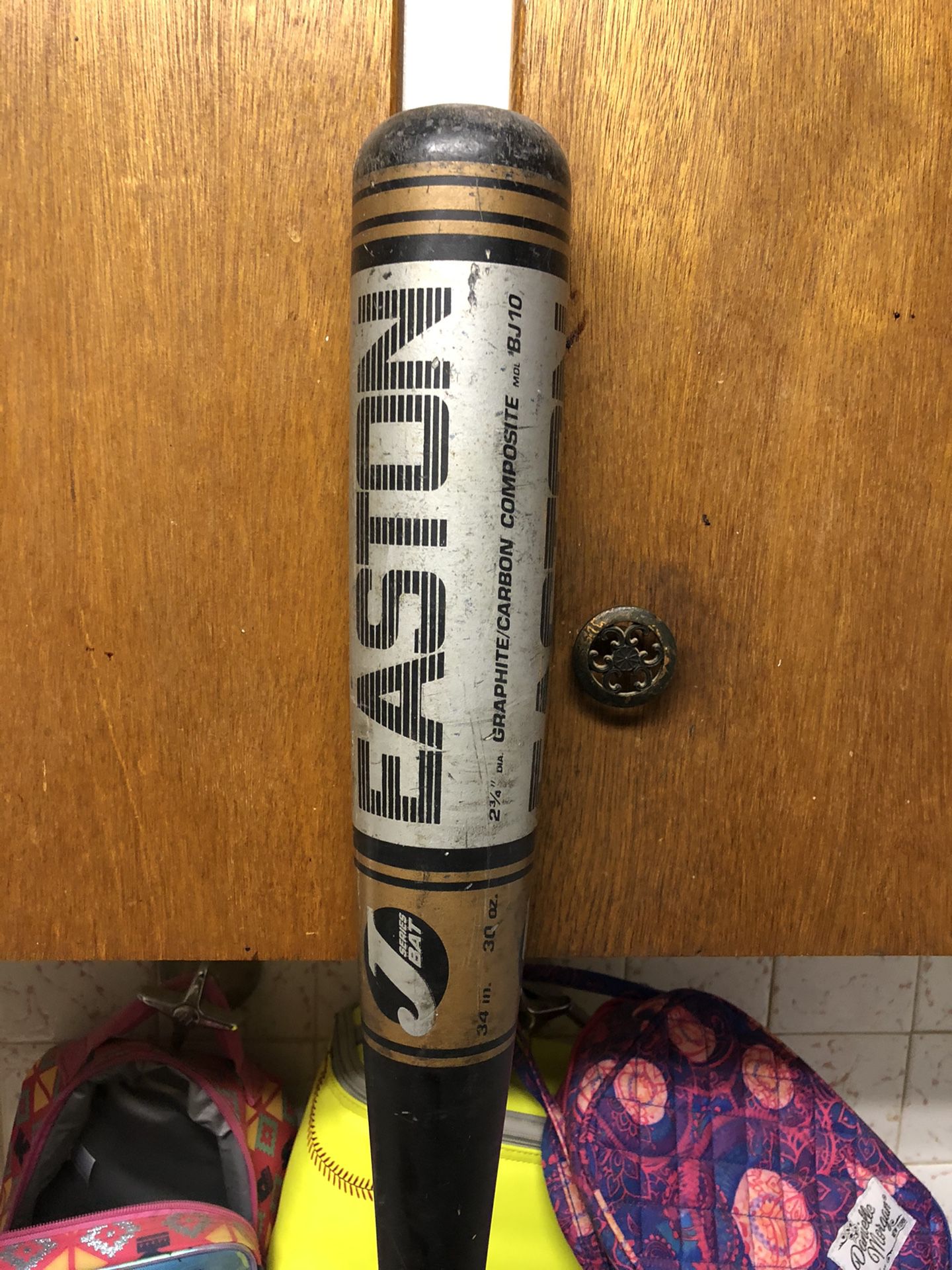 Easton baseball bat 34/30 graphite