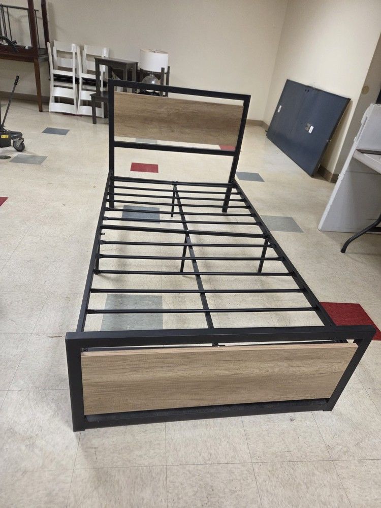 FREE Twin Size Bed