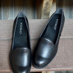 Vionic Willa Black Leather Wedge Womens 11 Wide Slip On  Arch Support like new