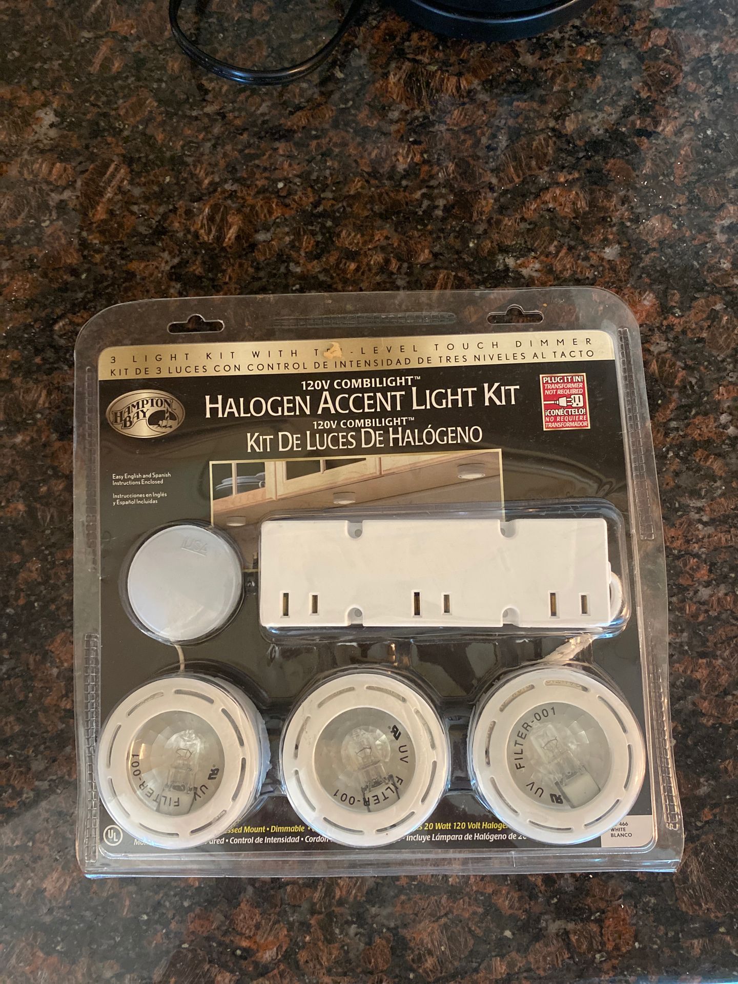 HALOGEN ACCENT LIGHT KIT