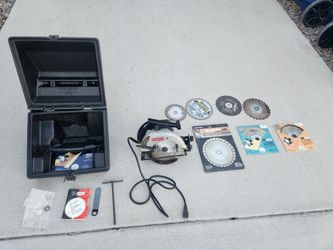 circular saw + 7 blades
Craftsman
carrying case included
works good