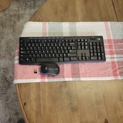 Logi Wireless Keyboard & Mouse