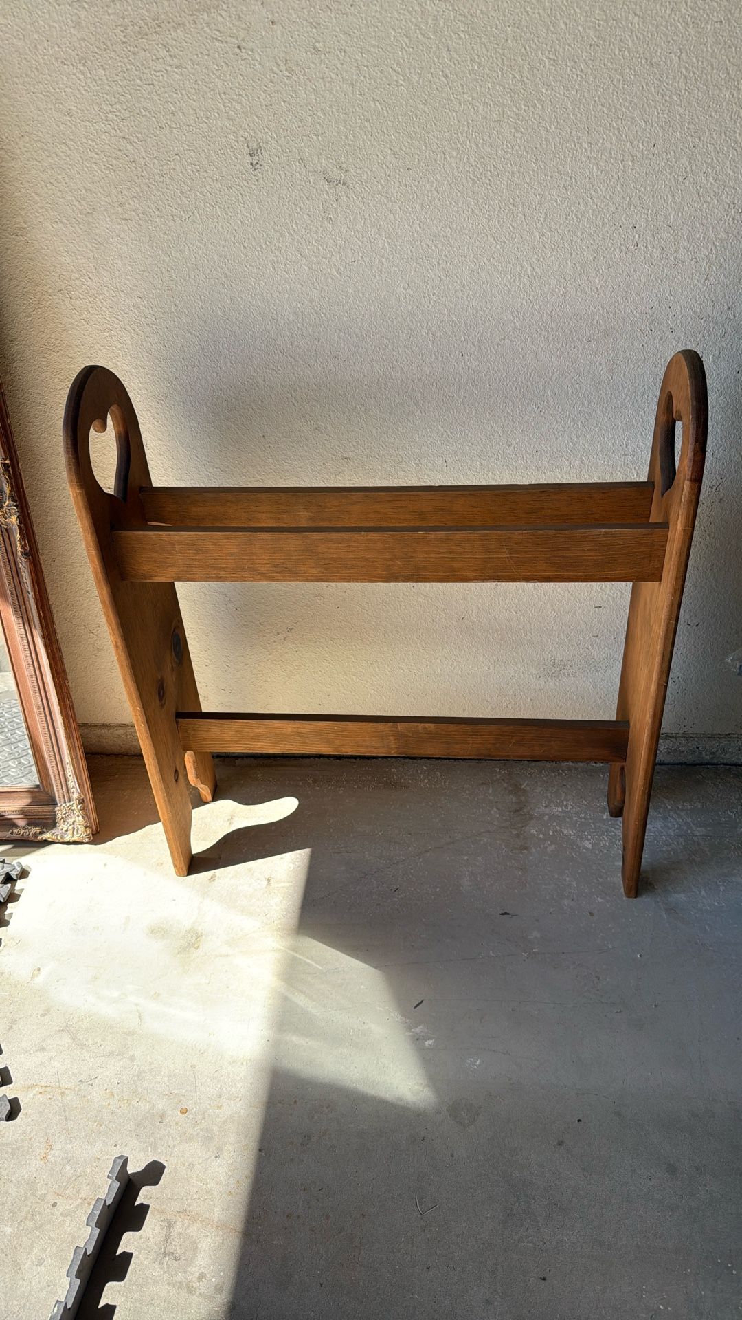 Girls Blanket Holder 