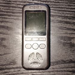 Digital voice recorder