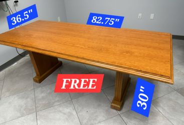 FREE GRATIS wood dining table or conference table mesa de conferencia o mesa de comedor