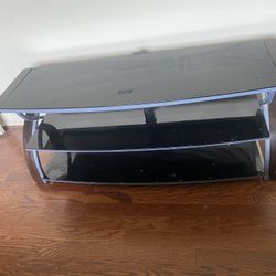TV Stand – Used, Sturdy, Minor Damage