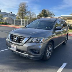 2018 Nissan Pathfinder