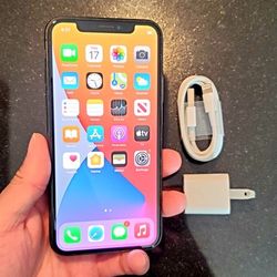 iPhone X - UNLOCKED - Like New 
