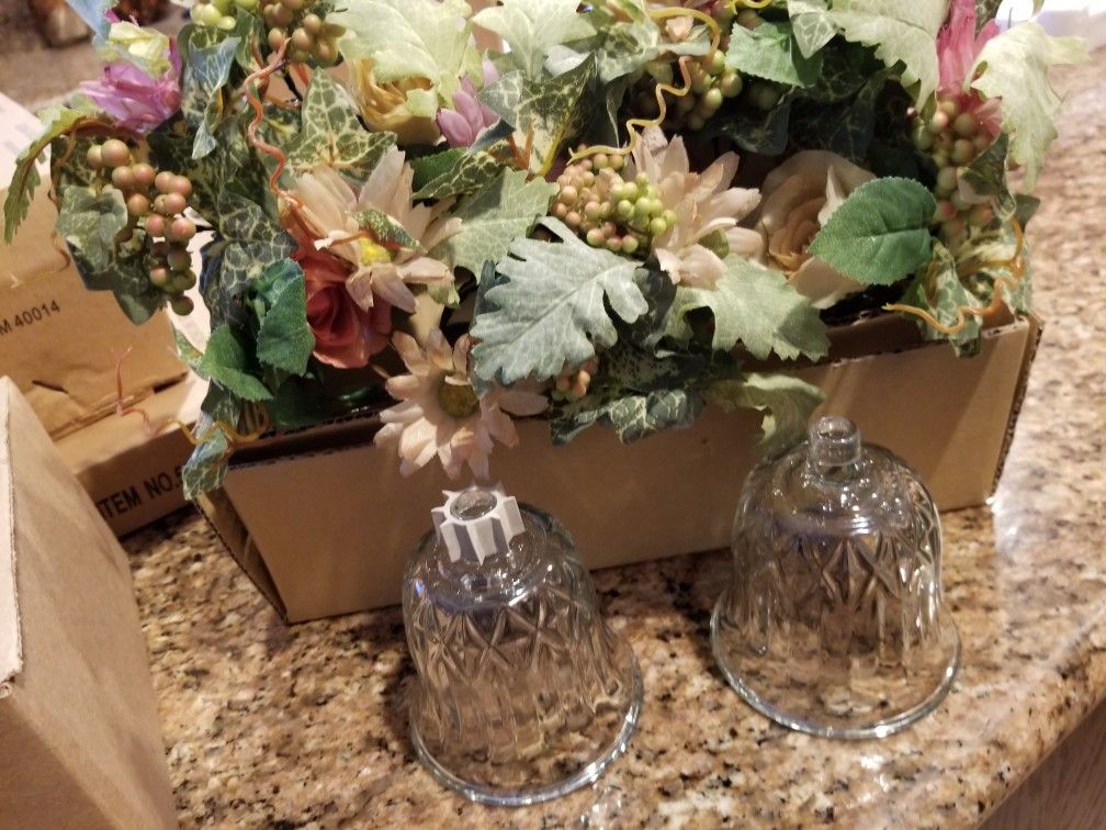 Home interiors brand. 3 votive cups and 2 flower rings