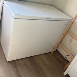 Chest Freezer Great Condition
