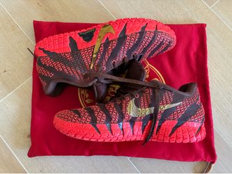 Basketball shoes