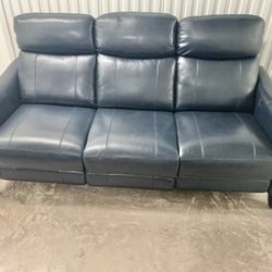 Like New Leather Electric Dual Reclining Couch With Electric Headrests And Dual Usb 