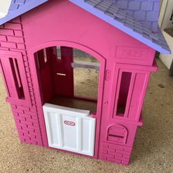 Girls Playhouse 