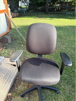 black office chair $10