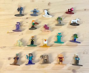 Minecraft Mini Metal Figures Collection – 19 Pieces!